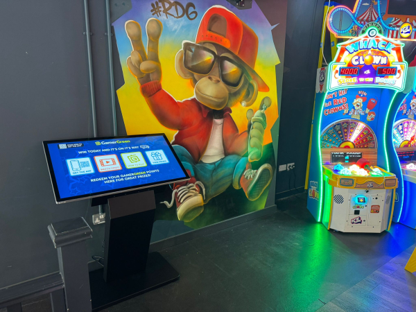 Freestanding Display 